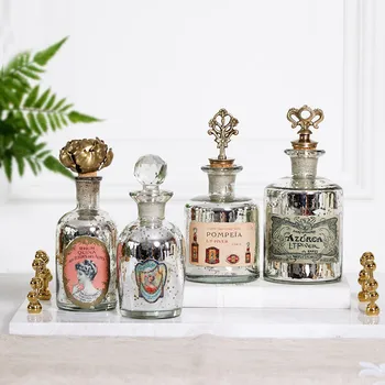 Parfüm Şişesi Yaratıcı Dekorasyon Cam Vintage Pirinç Kapaklı Hediyeler Kadın Arkadaşlar İçin parfüm konteyneri doğum günü hediyesi